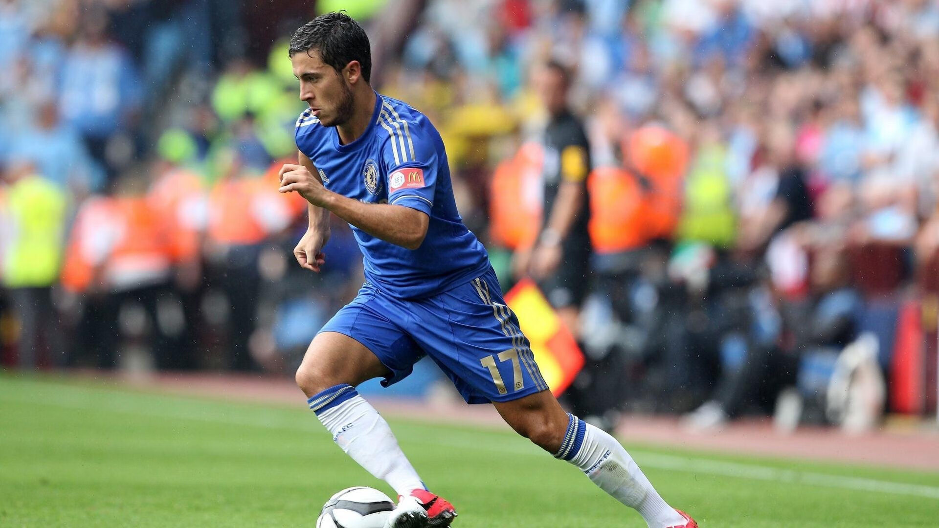 爱游戏体育娱乐平台哈兰德焦点对战，穆雷与70激战TL分钟，大比分获胜胜负难料！赛场气氛高涨