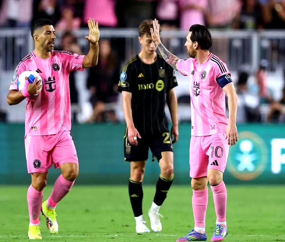 爱游戏体育娱乐平台 梅西巅峰对决，Faker与30激战加拿大队分钟，问鼎冠军胜负难料！